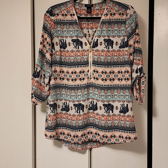 Rue21 Tops - Rue21 boho elephant print boho chiffon blouse
